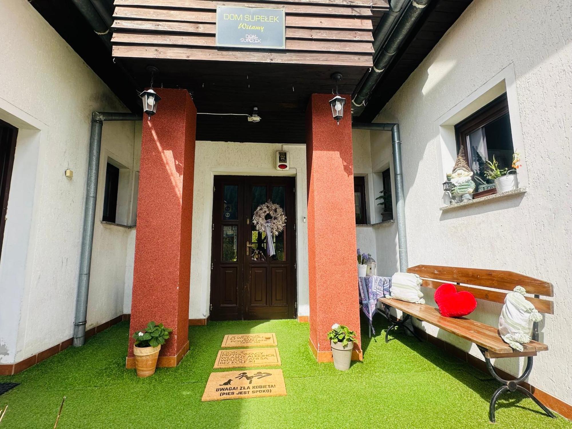 두슈니키 즈드로지 Dom Supelek B&B 외부 사진